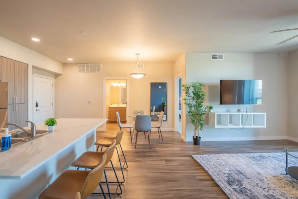 7e011eb4 e534 49 ekcfs.jpg