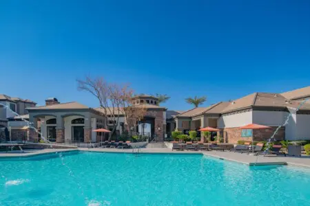 8024d98e f421 46 Cmx2s.jpg