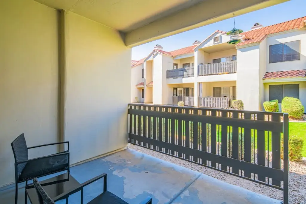 815a3c6b 4935 4f I1dlR.jpg