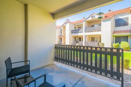 815a3c6b 4935 4f I1dlR.jpg