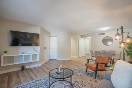 83b788e6 5680 4e M0nI5.jpg