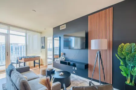 83bb8b42 7fd3 42 KMHeG.jpg