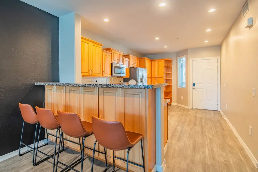 845478e3 abe4 47 p8c8.jpg