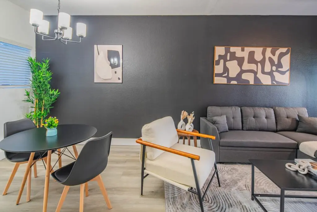 8614c340 8687 49 IJ1re.jpg