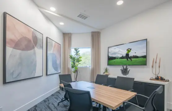 8bafdba9 3640 43 wtCap.jpg