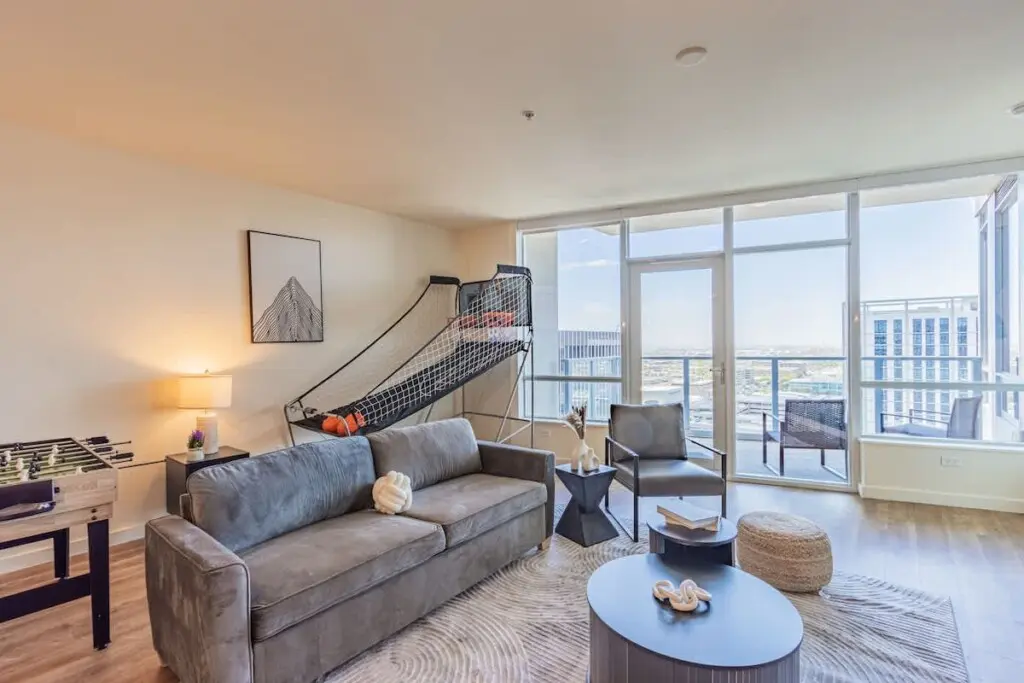 8ca0a5af 0867 43 Ofj7g.jpg