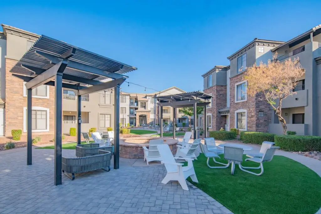 8cf96eea 262c 44 8SICy.jpg