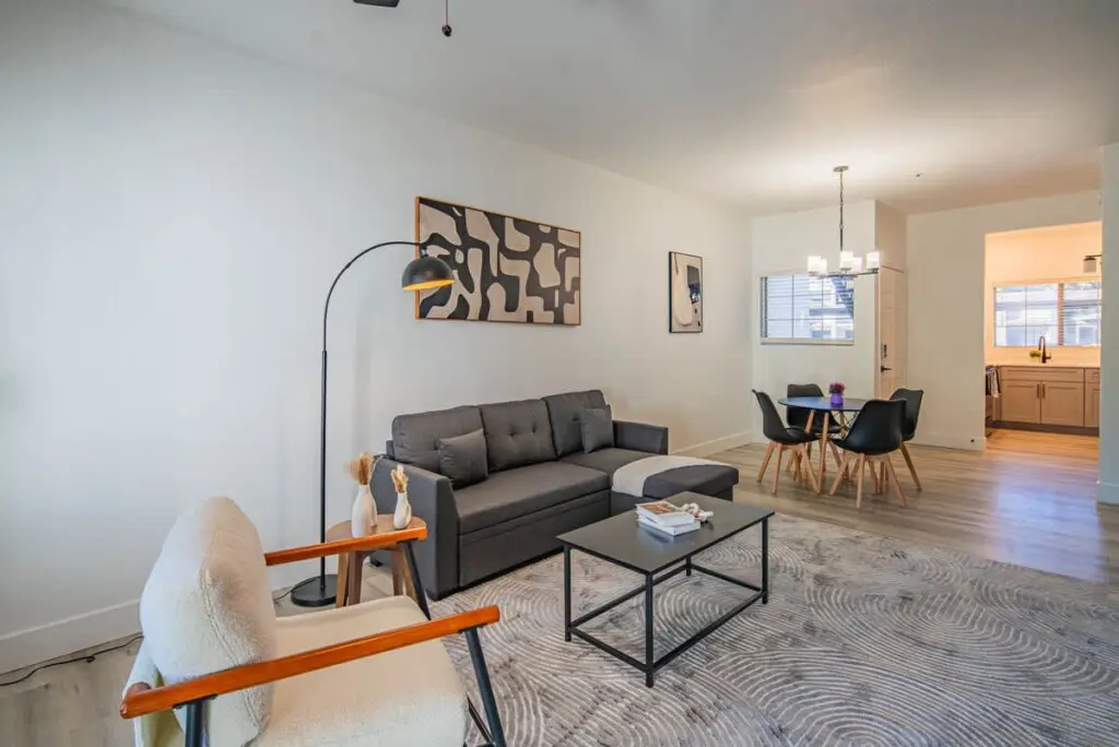 949fa424 a4a2 45 eN2rA.jpg