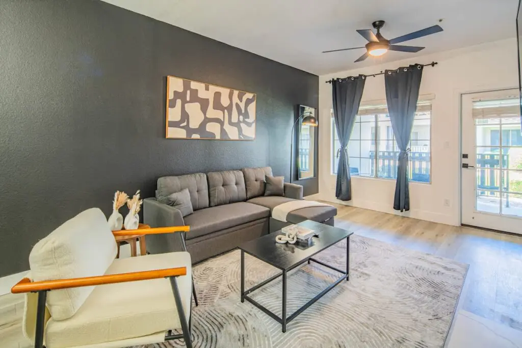 9a501a7b 9020 43 zbaUG.jpg