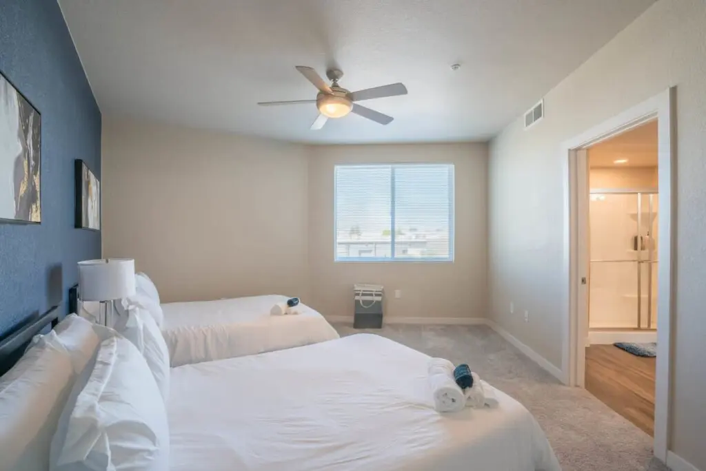 9ba09f9f e5f8 41 RqzJn.jpg