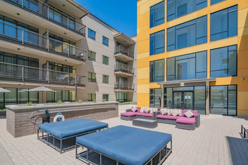 9cb57404 759b 43 4azKU.jpg