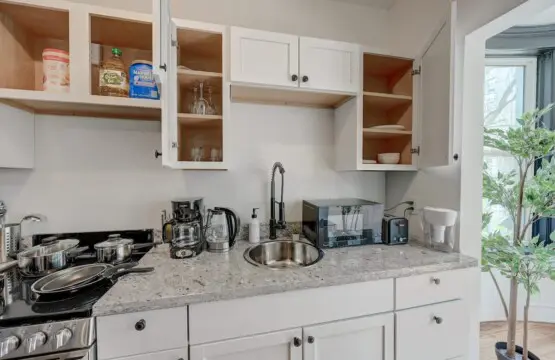 9dc8e18e d7d6 4c ExRAX.jpg