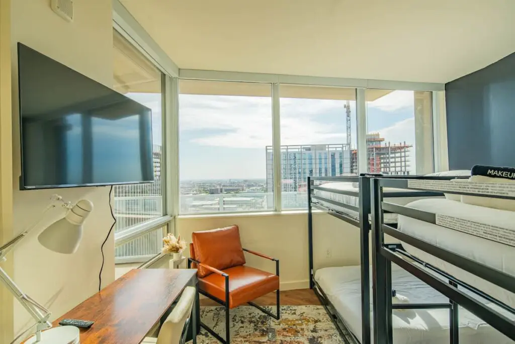 9fa5f0f7 8060 4e Fn3W4.jpg