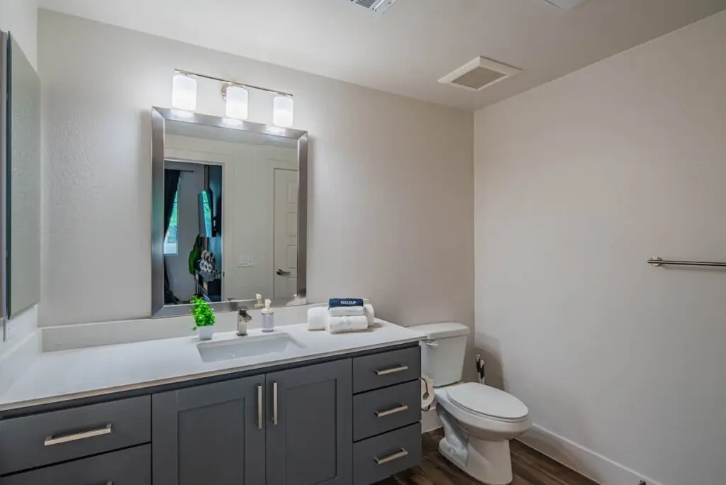 a010284a f56b 4a LbtH5.jpg