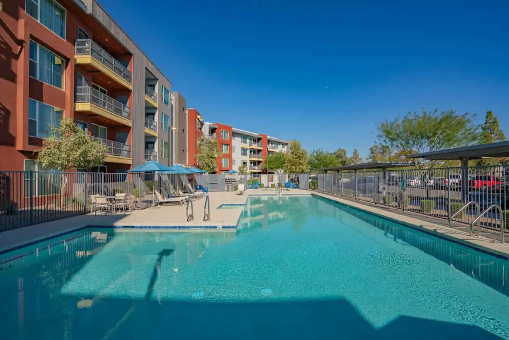 a1ba9b13 994c 4e cVGUB.jpg