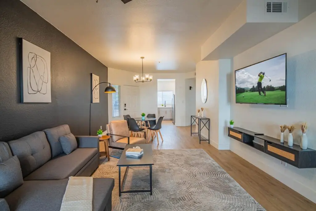 a30f2cea da0c 47 mbj U.jpg