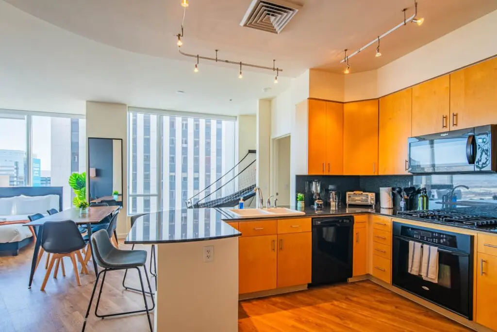 a351b049 c9a9 45 RVkA2.jpg