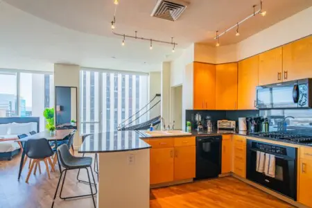 a351b049 c9a9 45 RVkA2.jpg