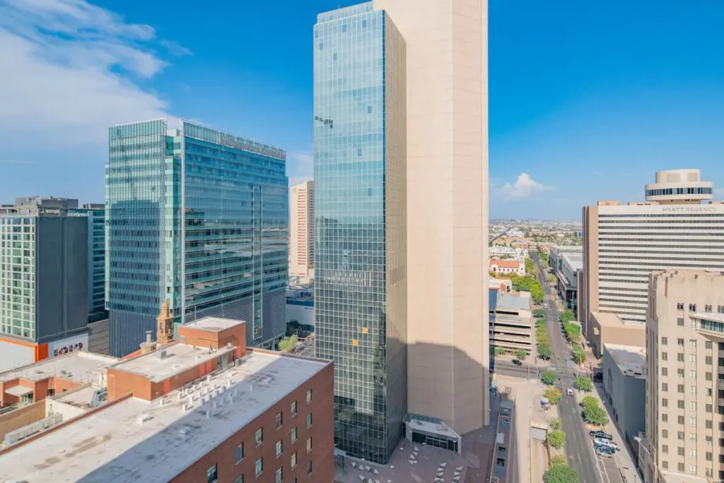 a384cd8a 24d3 4e 1rESD.jpg