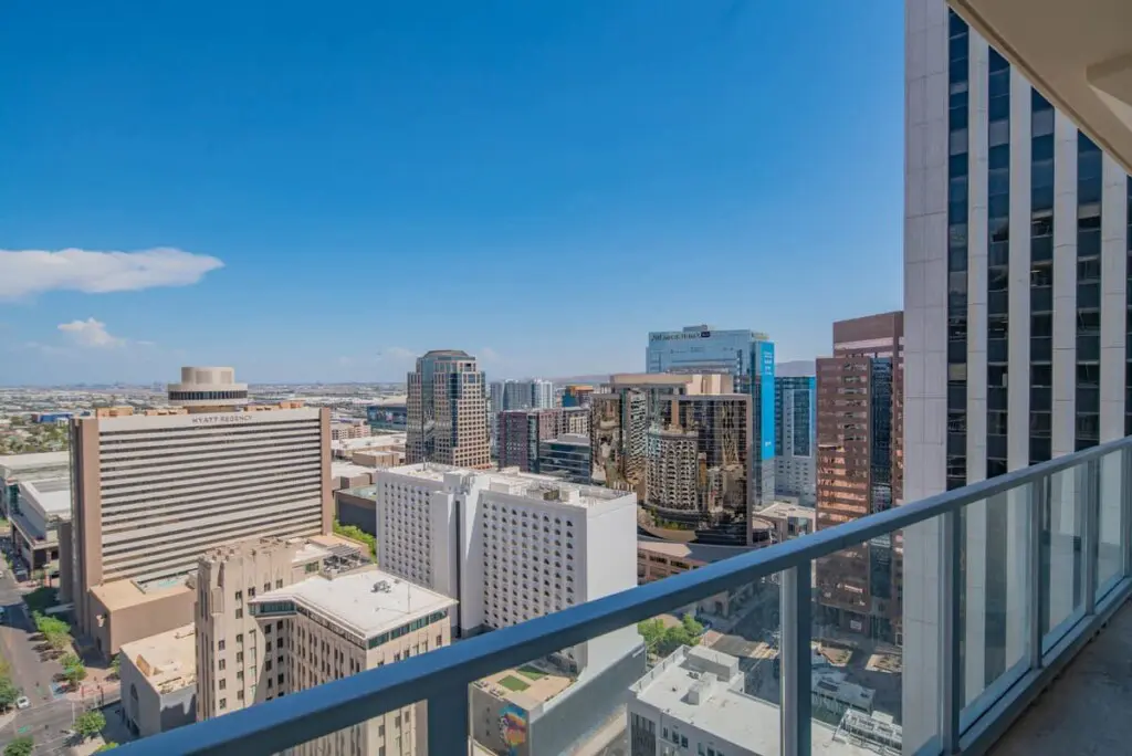 a5b674e3 c93d 44 LsmDb.jpg