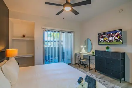 b11b0d4b f9a1 4d m6pEm.jpg