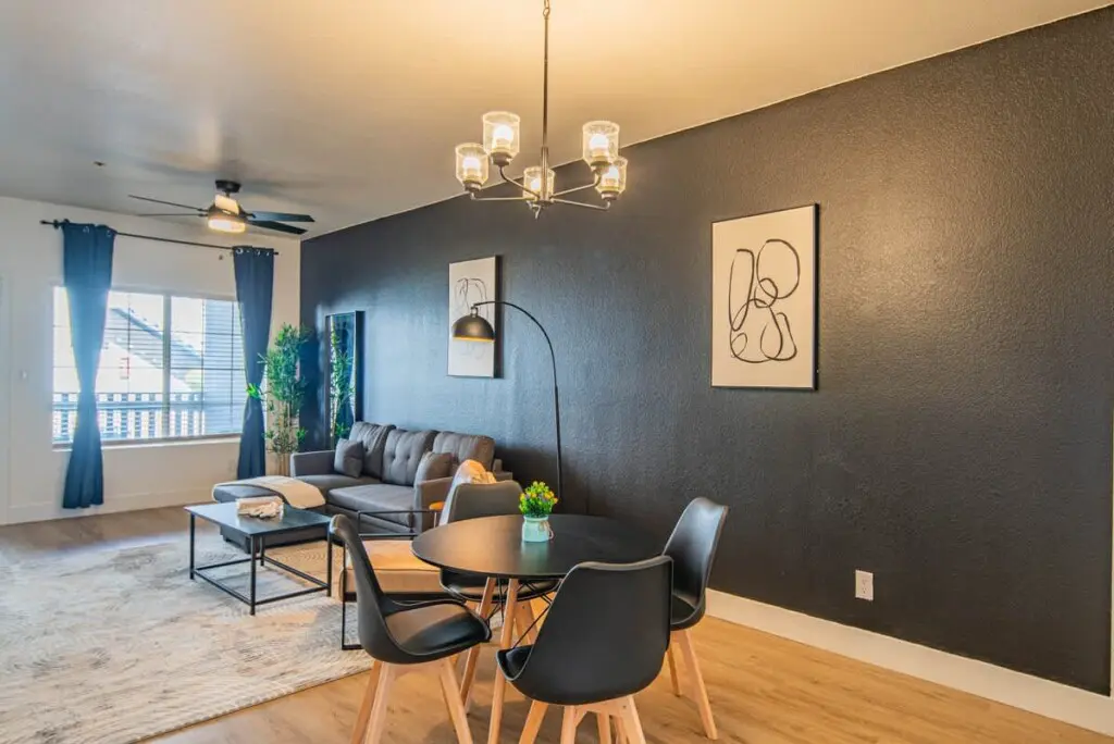 b3539aa2 d644 4b t1StA.jpg