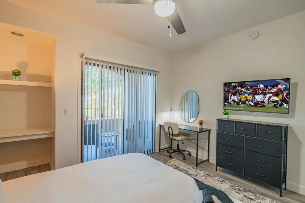 b56bfa2b 807f 44 e2iBk.jpg