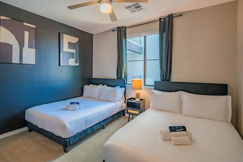 b7cdbf2c db3d 40 AIdKN.jpg