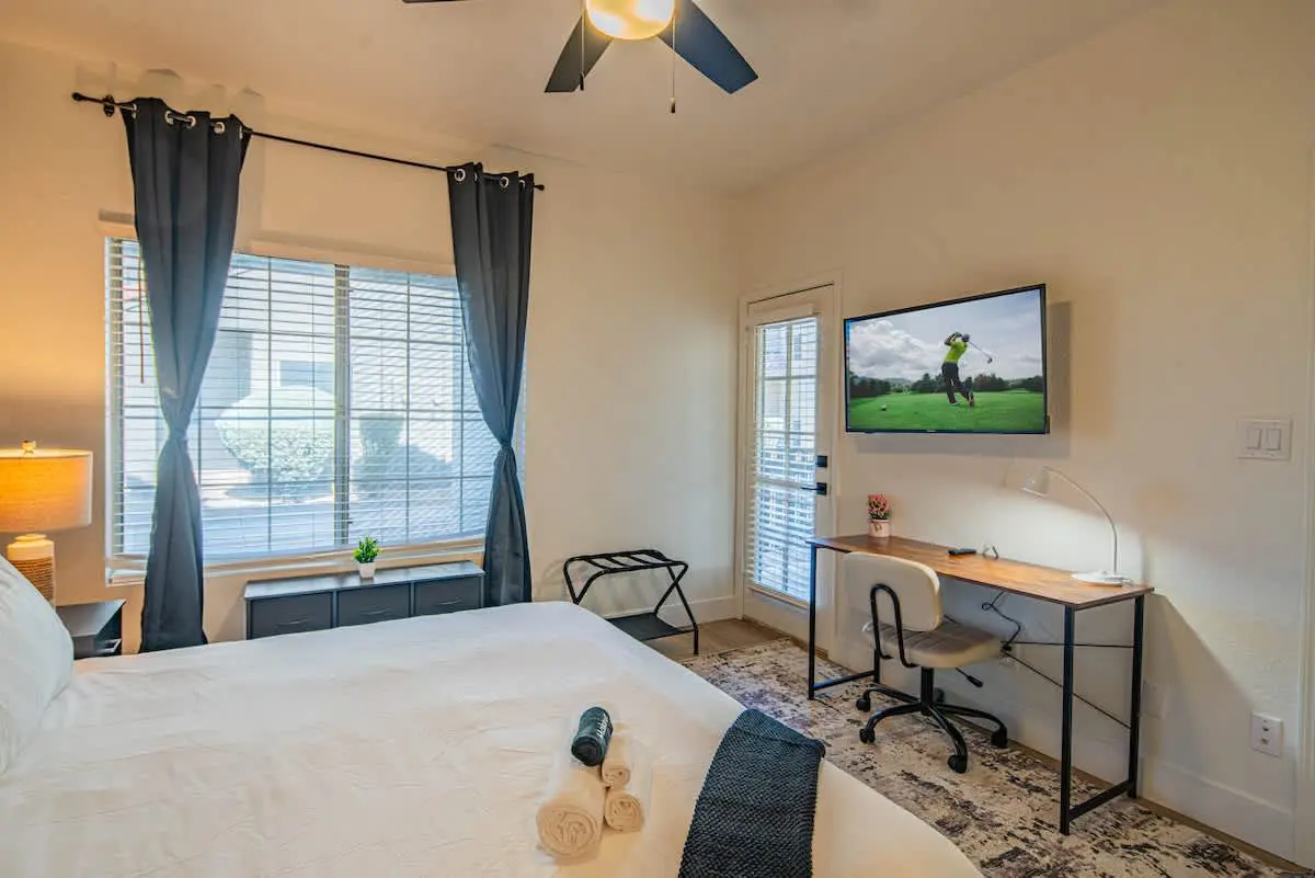 b8b482fc 33f8 41 KfAh1.jpg