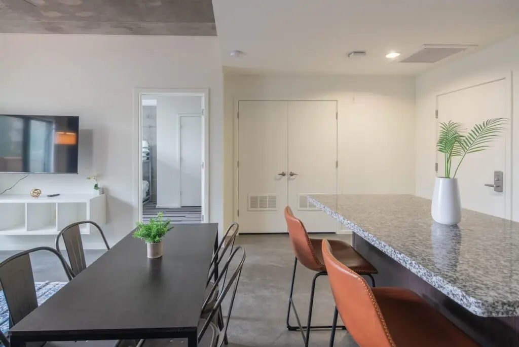 ba274222 e909 4a XQ6kj.jpg