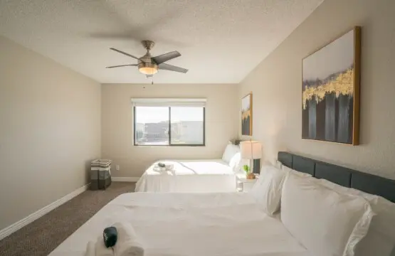 bfa53694 eeb8 48 cymbG.jpg