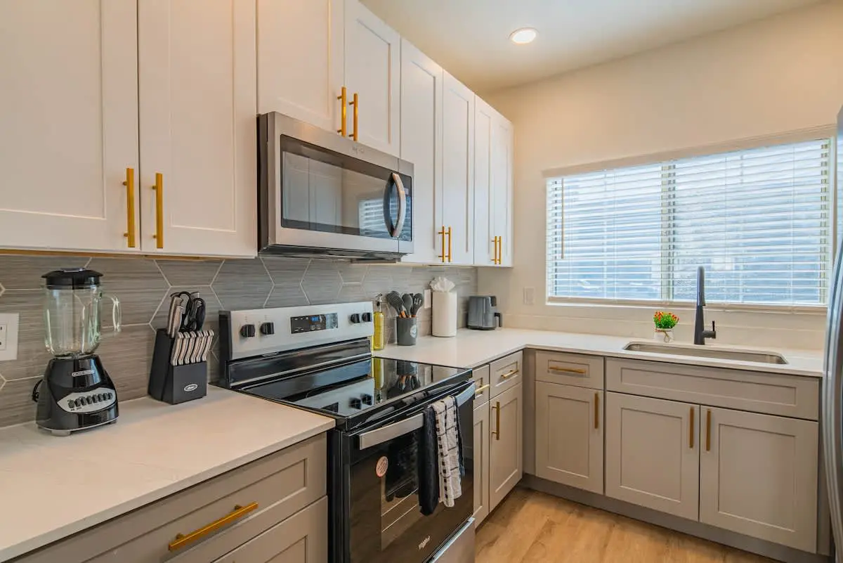 c00d6053 dae2 4d ArrXU.jpg