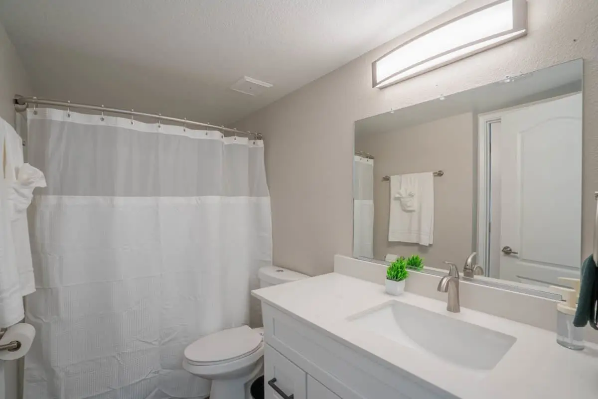 c03ceb4d 93ed 43 qP2b3.jpg