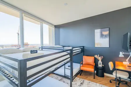 c03eda68 472e 4e VSkdq.jpg