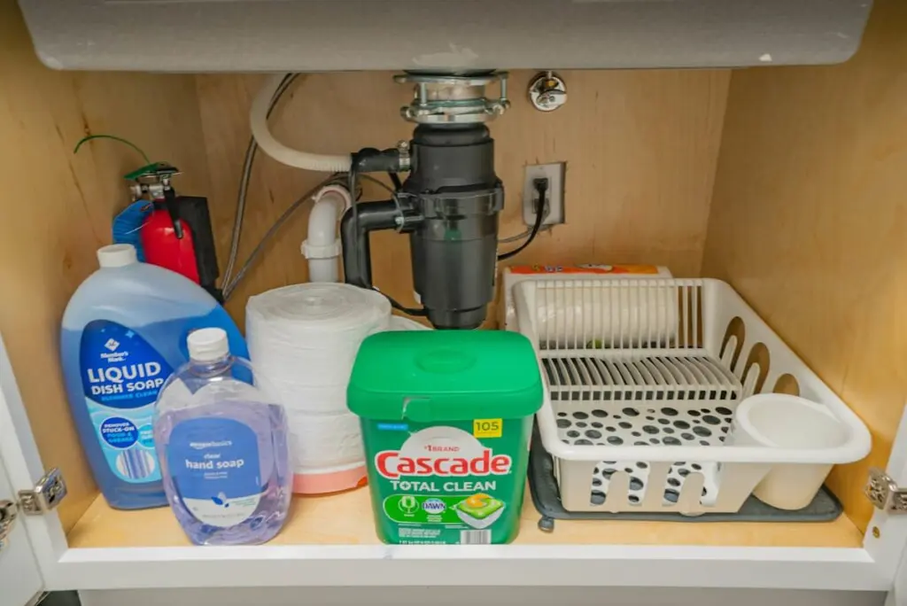 c0403495 08ee 42 GmBqx.jpg