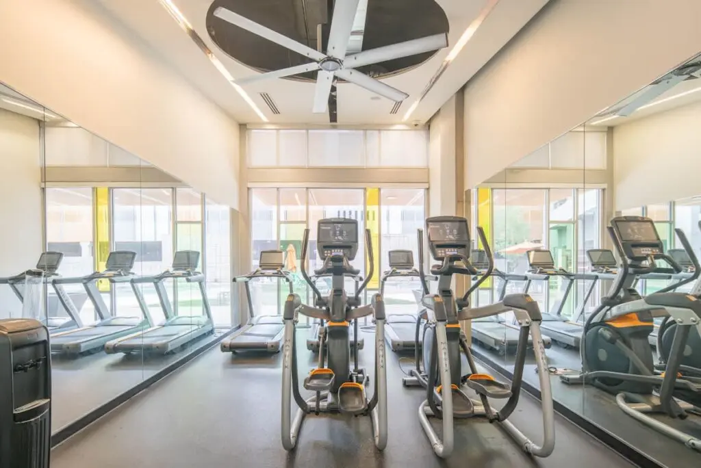 c241d7e0 32c5 4b Y wqY.jpg