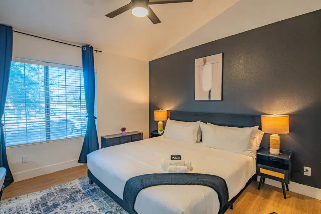 c6af2193 b0b1 4c tU4Uj.jpg