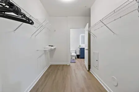 cafd1729 9218 48 YIwl7.jpg