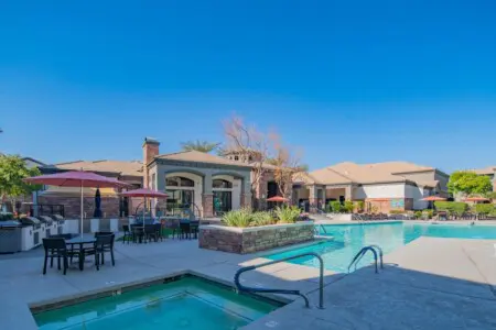 ccfe566c 235b 43 eX4e8.jpg