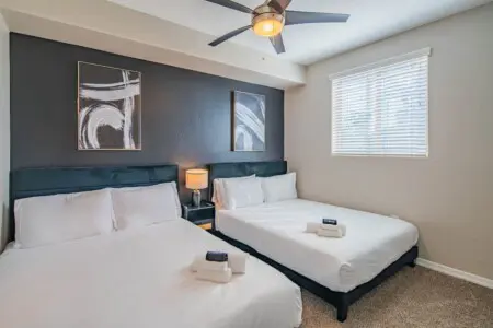 d03ce6e2 4e8f 48 pg12U.jpg