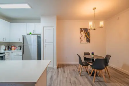 d66c87ac bc58 45 h B C.jpg