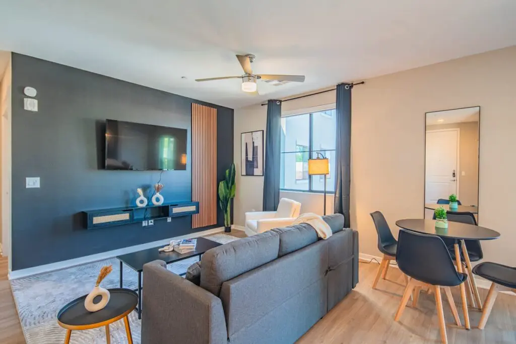 e49339de 430a 42 Z2ENf.jpg