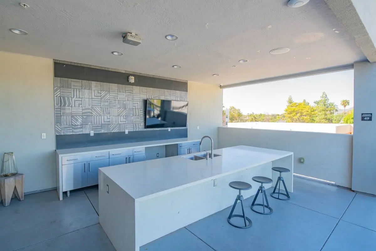 e4ae518a 17a2 46 6buDN.jpg