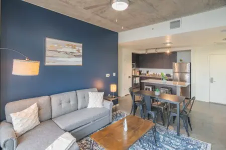 e6e5c919 accb 4d Xb1Cr.jpg