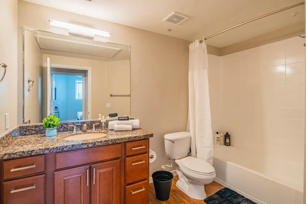 e93a46ac 7323 4d 9Qr l.jpg