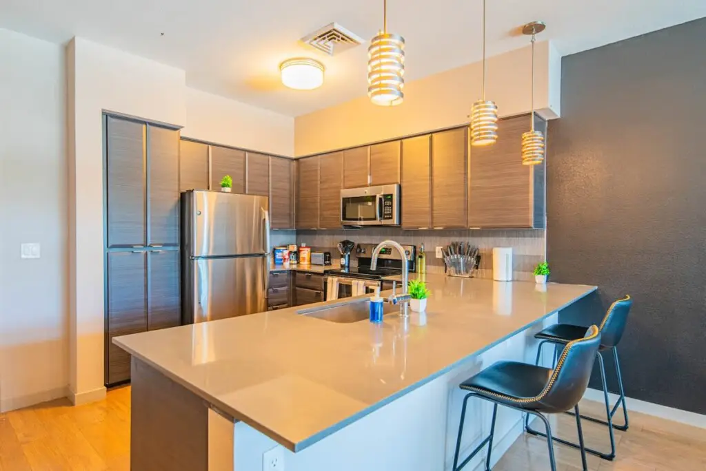 ea3f9782 02d9 42 SDQhs.jpg