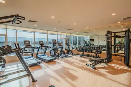 ea503fb5 384c 49 XR5pn.jpg