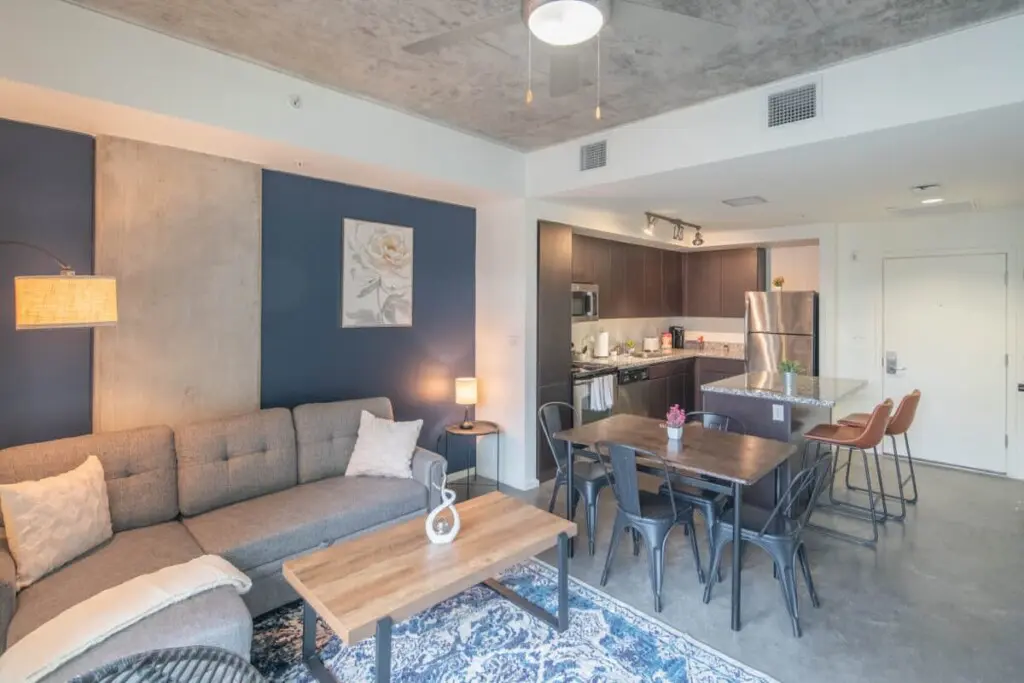 ecda2498 cfb0 40 f aAw.jpg