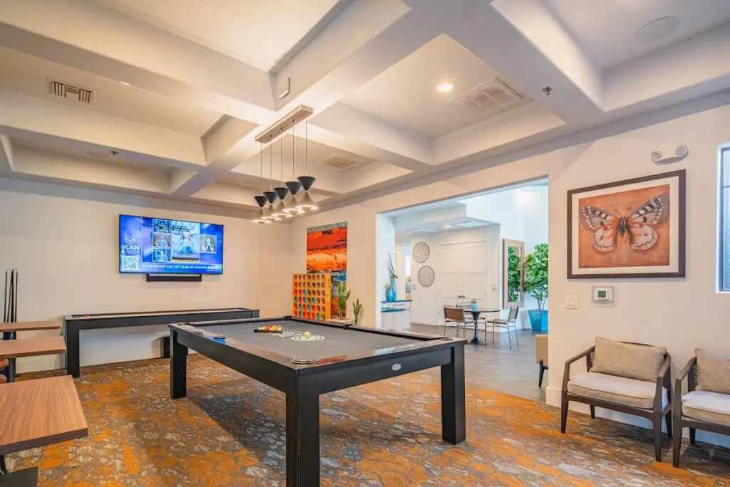 ee9e392a c6bb 4d 4jySA.jpg