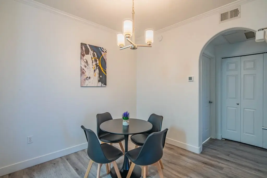 efd2091e cf02 48 qYNV5.jpg